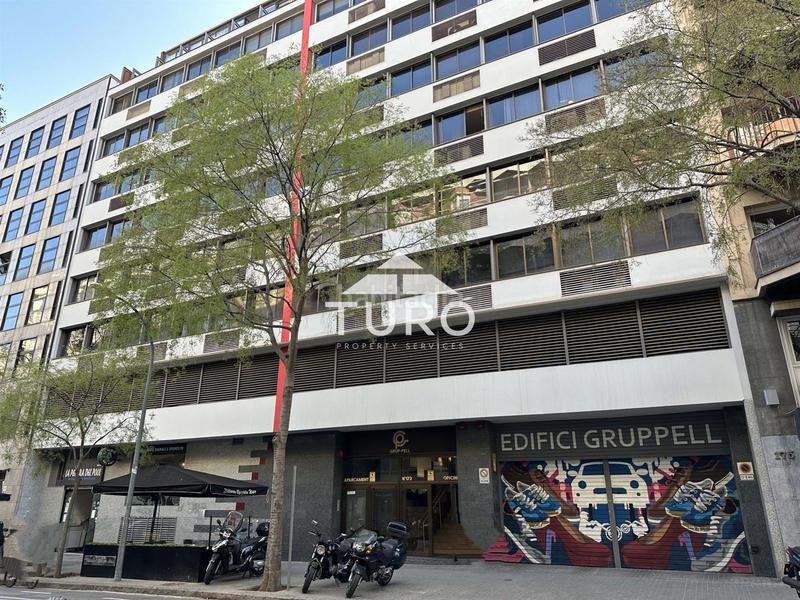 Foto 15b8a1d4-680c-4477-ba2f-ce3b9a42daf0. Ufficio in La Nova Esquerra de l´Eixample Barcelona