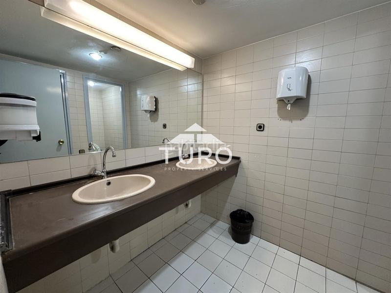 Foto 78b3e912-461f-4c1a-b97e-3fbc893b44fd. Ufficio in La Nova Esquerra de l´Eixample Barcelona