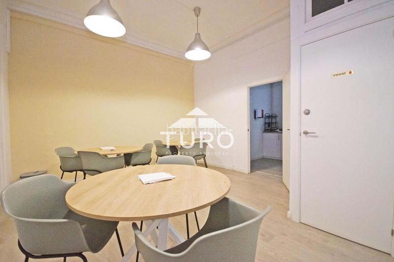Foto b37ea743-a02f-4cbc-869d-787f5c8da906. Location bureau avec chauffage dans Dreta de l´Eixample Barcelona