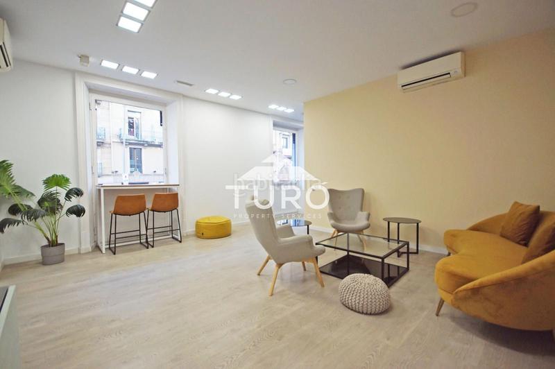 Foto b701b3fa-91a6-4322-b283-444a24d03549. Location bureau avec chauffage dans Dreta de l´Eixample Barcelona