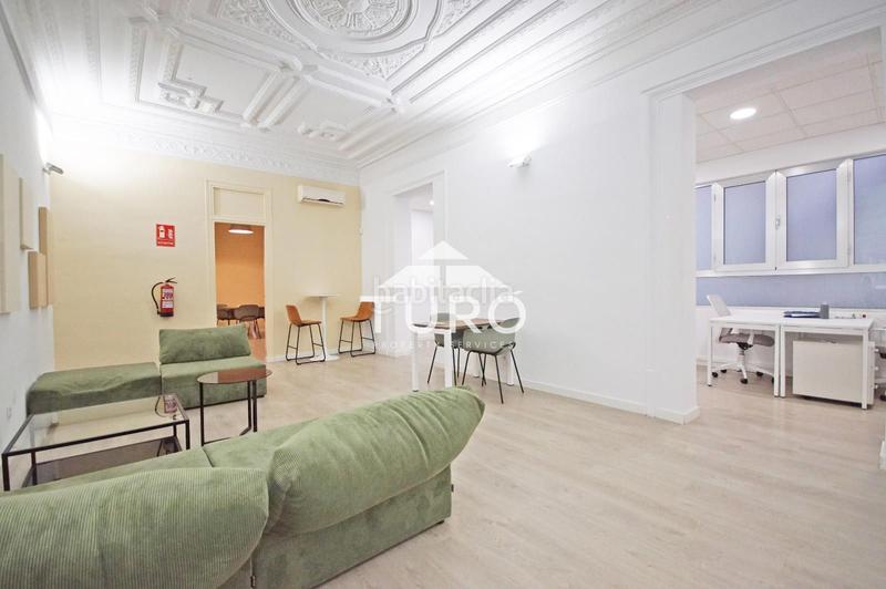 Foto 1e699310-defe-4f2f-96df-e25438764e21. Rent office space with heating in Dreta de l´Eixample Barcelona
