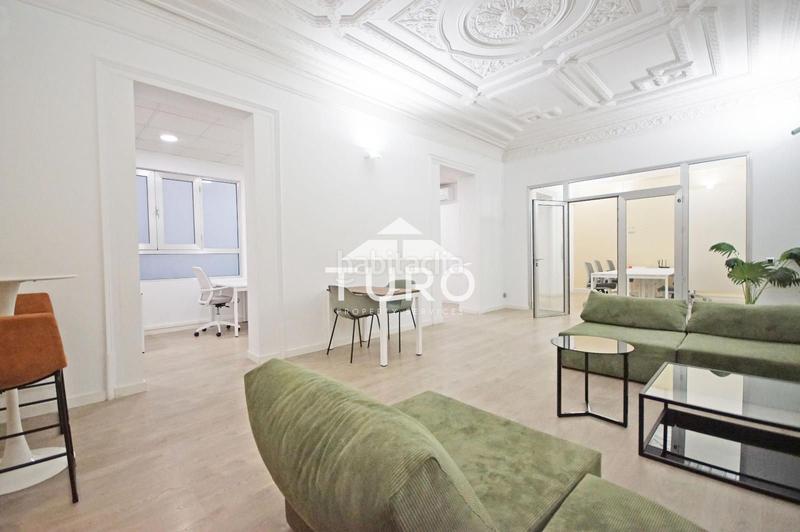 Foto b5966f2b-0d4e-4409-bb80-52e1f71e8763. Rent office space with heating in Dreta de l´Eixample Barcelona