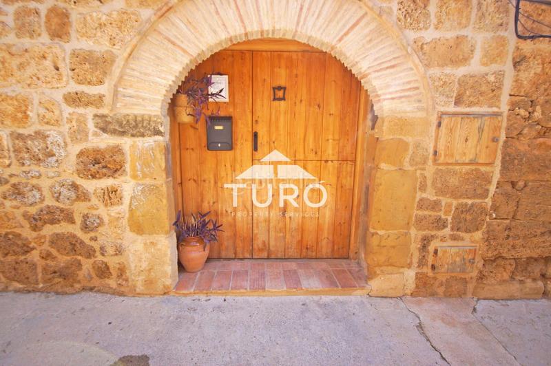 Foto 37bb8de9-d2f4-4258-ba65-574a3c8e3d3d. Haus mit heizung in Beceite