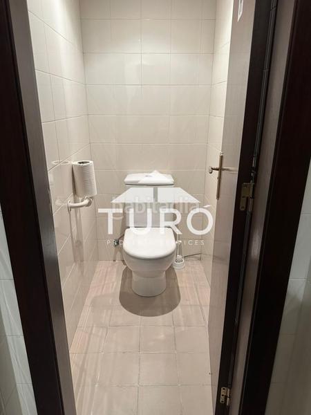 Foto 0e182f0e-076a-4c94-82a6-536d0e09ebf1. Local comercial local en venta en sant gervasi. ubicado en la avenida república argentina en Barcelona
