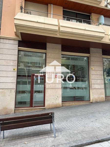 Foto fd756210-6105-425c-9c37-2a91eead4087. Local comercial local en venta en sant gervasi. ubicado en la avenida república argentina en Barcelona