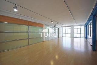 Miete Büro in Llull 48. Oficina en alquiler calle llull