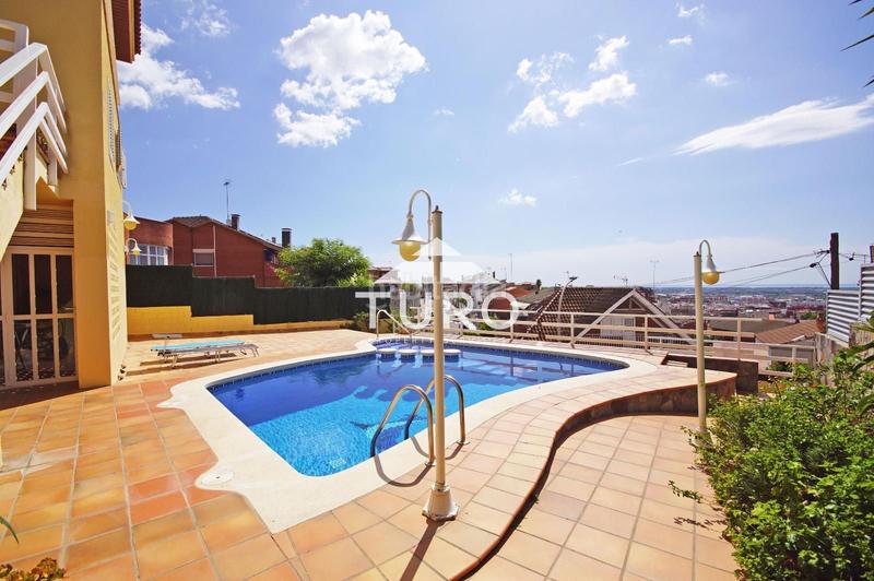 Foto 7a76fc13-d007-4ddb-b5be-2a9ef9772957. Maison avec chauffage parking piscine dans Torrent Ballester Viladecans