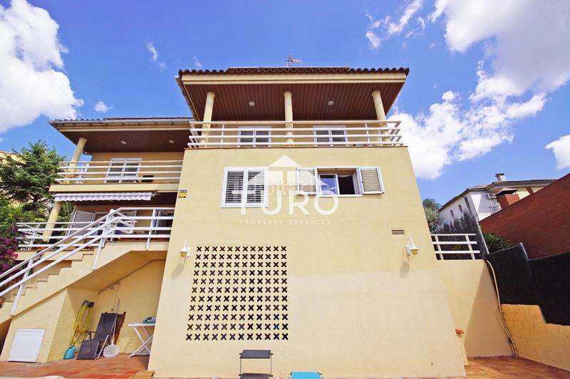 Foto 86b2c085-4cfc-48b3-bf9a-8879052327f7. Maison avec chauffage parking piscine dans Torrent Ballester Viladecans