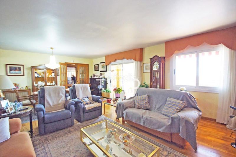 Foto 9fa29ee7-2f7e-46dd-ae07-acf80a84804e. Maison avec chauffage parking piscine dans Torrent Ballester Viladecans