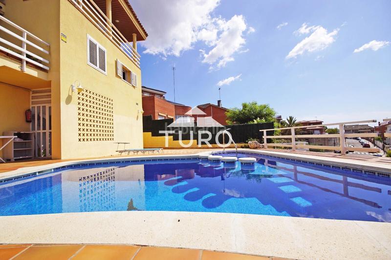 Foto bcbcb894-a9f5-4133-a1bc-0525be0a9df6. Maison avec chauffage parking piscine dans Torrent Ballester Viladecans