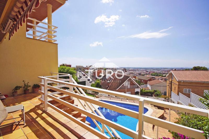 Foto ffcd5129-2309-4d6b-b813-c3e4f62dfd93. Maison avec chauffage parking piscine dans Torrent Ballester Viladecans