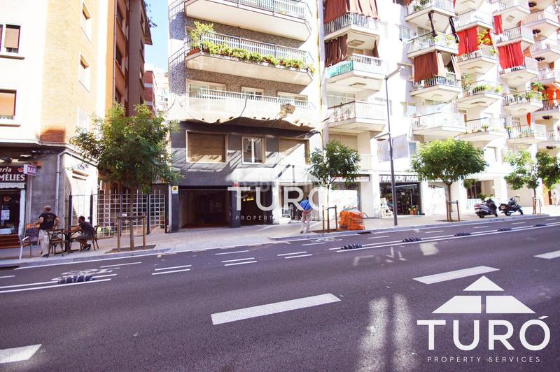Foto 758051c7-d1e2-4b6a-a027-81efd60aaf08. Affitto locale commerciale in La Salut Barcelona