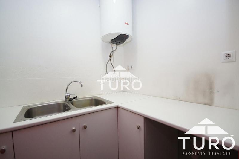 Foto cb46af42-7e99-4a6c-869f-04cfd43799e1. Rent business premise in La Salut Barcelona