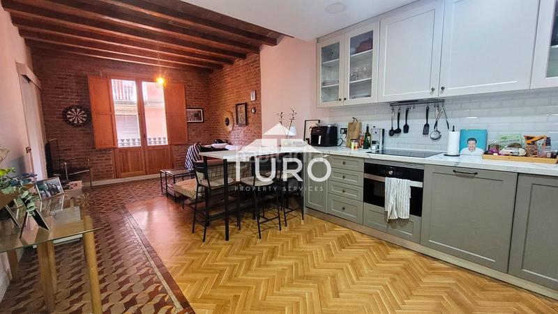 Foto 220f0fd7-d431-4d10-99c0-1aa35d485aec. Piso en Raval Barcelona