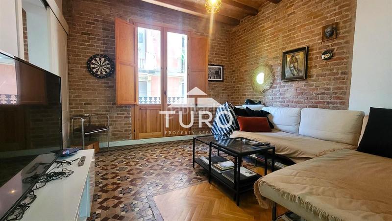 Foto fb1705d3-3cfc-4602-848c-cd17bcc7aa18. Piso en Raval Barcelona
