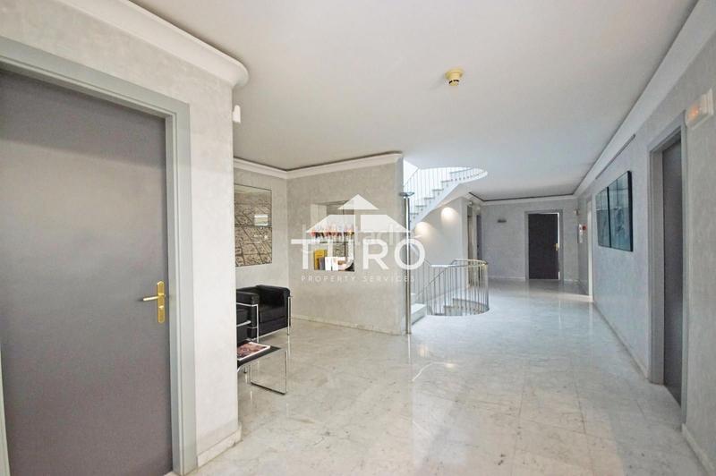 Foto 29ebd3ef-b519-461a-a4fa-6064b00b4ffa. Alquiler nave industrial nave en alquiler en Centre Hospitalet de Llobregat (L´)