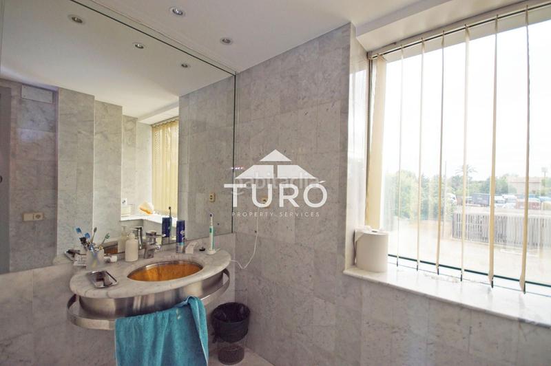 Foto b8ed00b1-2769-40f9-a95c-af8e14d56924. Alquiler nave industrial nave en alquiler en Centre Hospitalet de Llobregat (L´)