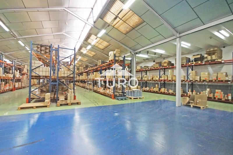 Foto 066cf34f-8f02-4295-b2bb-08c085302c7c. Lloguer nau industrial a Centre Hospitalet de Llobregat (L´)