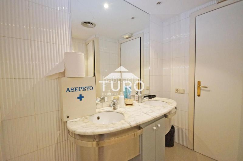 Foto 08e8410b-79f8-4633-8e1b-b5aa43bafe70. Lloguer nau industrial a Centre Hospitalet de Llobregat (L´)