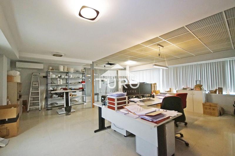 Foto ba09f15a-01b1-4c98-bd92-409de930ac98. Lloguer nau industrial a Centre Hospitalet de Llobregat (L´)