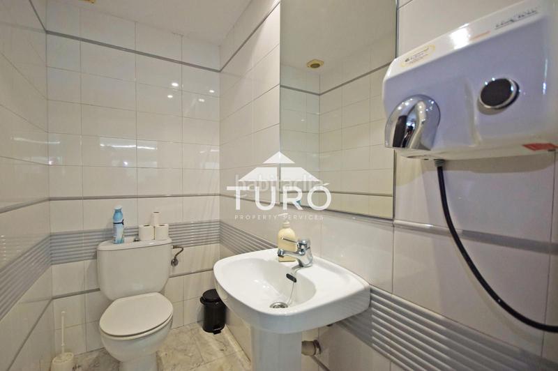 Foto 746f4f18-53e1-46e0-8edd-0e1ee9b1fbac. Rent industrial building in Centre Hospitalet de Llobregat (L´)