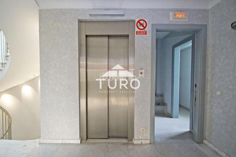 Foto ff25ea6d-016a-4f7b-b603-c8c79c15920c. Rent industrial building in Centre Hospitalet de Llobregat (L´)