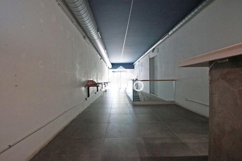 Foto 1393befb-e829-485a-9604-3ac975a2a8b6. Alquiler local comercial local en alquiler en la av. meridiana en Barcelona