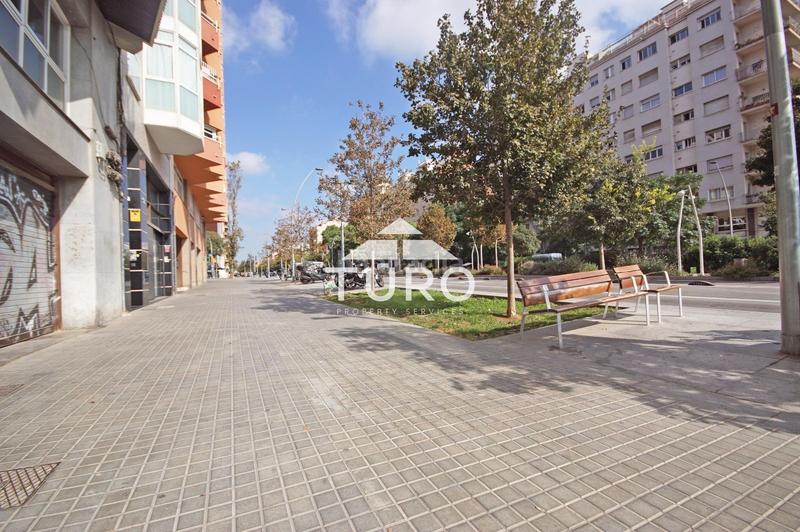 Foto 4016a127-697d-47cf-9f15-a918bebe9b5e. Alquiler local comercial local en alquiler en la av. meridiana en Barcelona