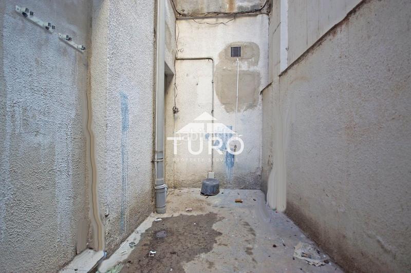 Foto 4d7824a7-0402-4fcc-8d74-e05547fbc4f9. Alquiler local comercial local en alquiler en la av. meridiana en Barcelona