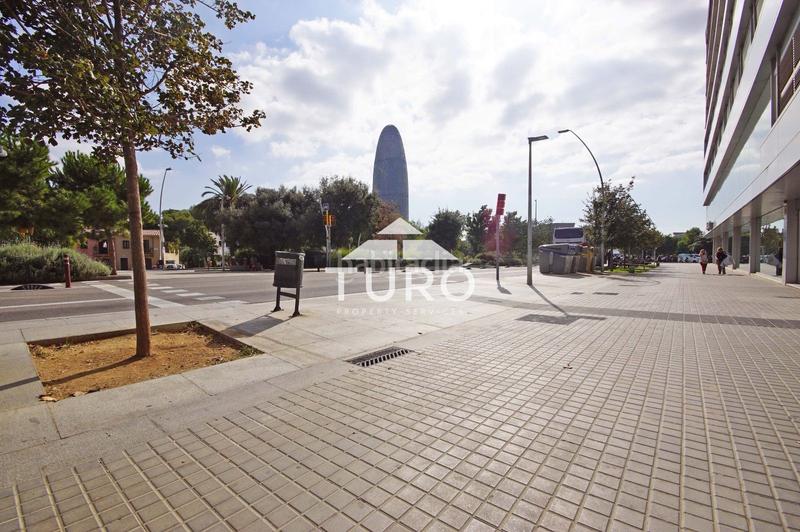 Foto 77728f6c-d24f-4a2a-9c66-28b75298c001. Location local commercial dans El Clot Barcelona