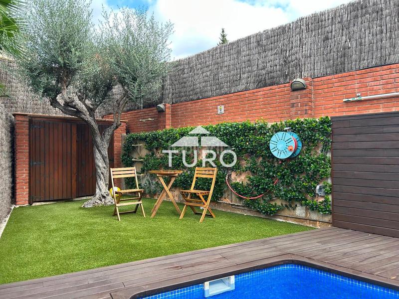 Foto 163d9ce7-535e-4df8-8ddf-9646e1c2d12c. Casa adossada amb calefacció aparcament piscina a Sant Cugat del Vallès