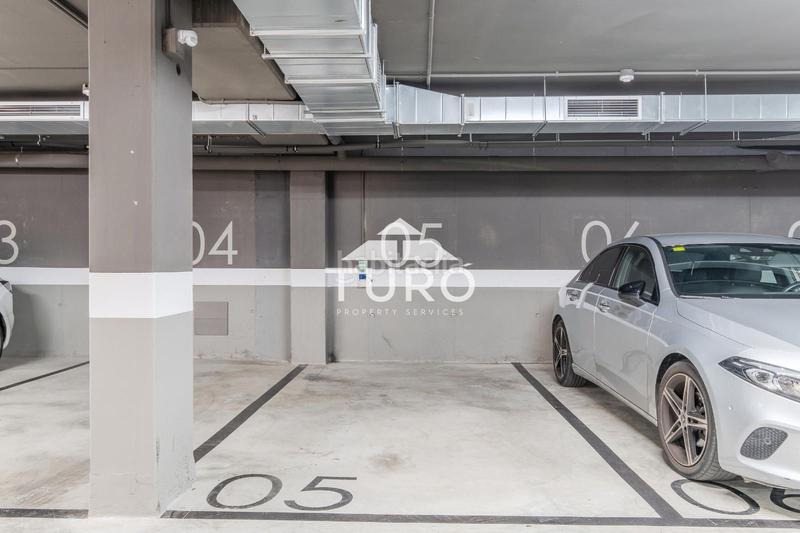 Foto 04a1e748-5e90-4952-8935-d091a7e310a6. Piso  moderno con jardín y piscina en Montilivi, en Girona