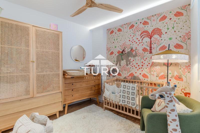 Foto 2b0246a2-d812-415e-a318-32fb6da1a2cc. Piso  moderno con jardín y piscina en Montilivi, en Girona