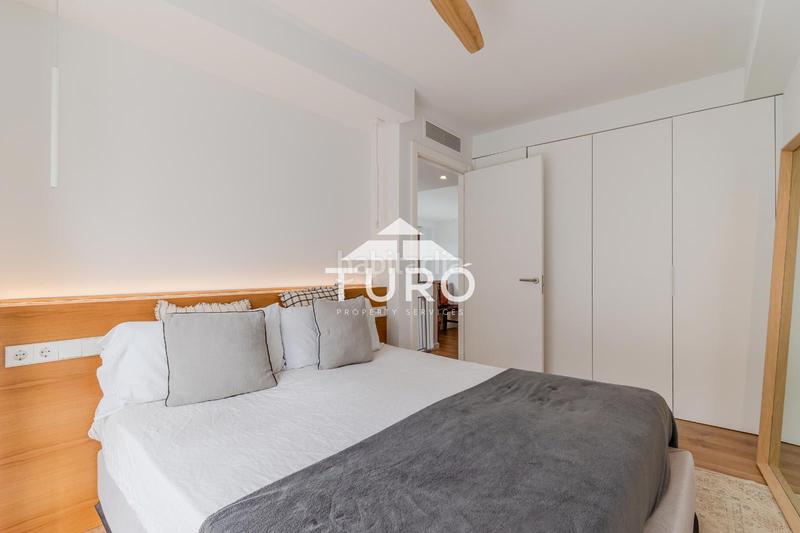 Foto ebb982f1-4360-45ec-adf6-55a7d15846a6. Piso  moderno con jardín y piscina en Montilivi, en Girona