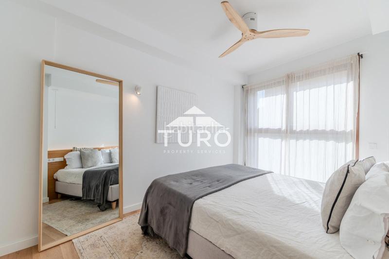 Foto fb214b06-60c9-467d-bd9d-b4db63b2d50e. Piso  moderno con jardín y piscina en Montilivi, en Girona