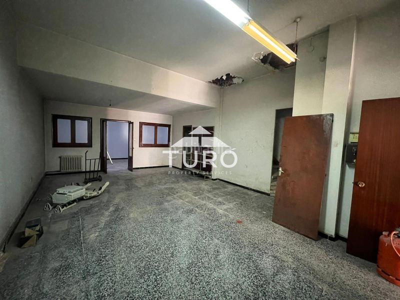 Foto 65fc5392-7c0e-42fa-86b9-ac65666115ca. Lloguer local comercial a La Devesa Girona