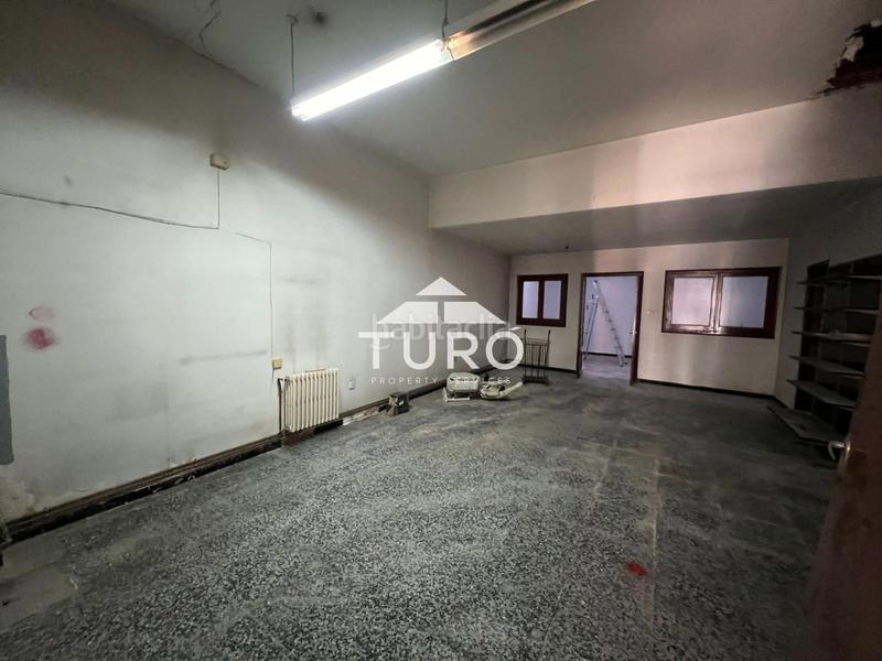 Foto 7bc480df-bb60-488e-ab01-ca6c26a59182. Location local commercial dans La Devesa Girona