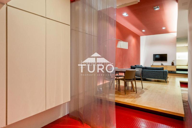 Foto 2c366c79-fb9c-45db-ab3e-c1fadcdd9e0f. Alquiler ático loft metropolitano en el corazón de gracia en Barcelona