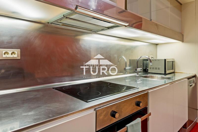 Foto 5729f394-09eb-416a-a15c-046fd9f2fd38. Alquiler ático loft metropolitano en el corazón de gracia en Barcelona