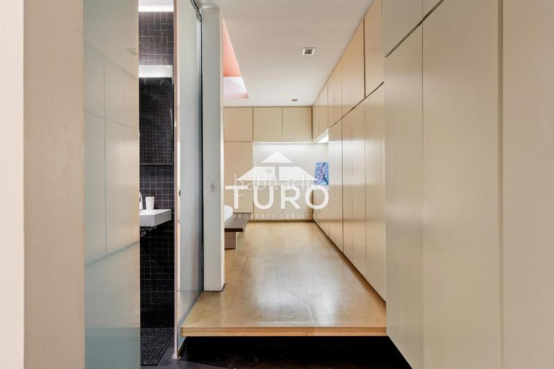 Foto f07231e4-b3c0-467e-852e-8281fc3a5b1c. Alquiler ático loft metropolitano en el corazón de gracia en Barcelona