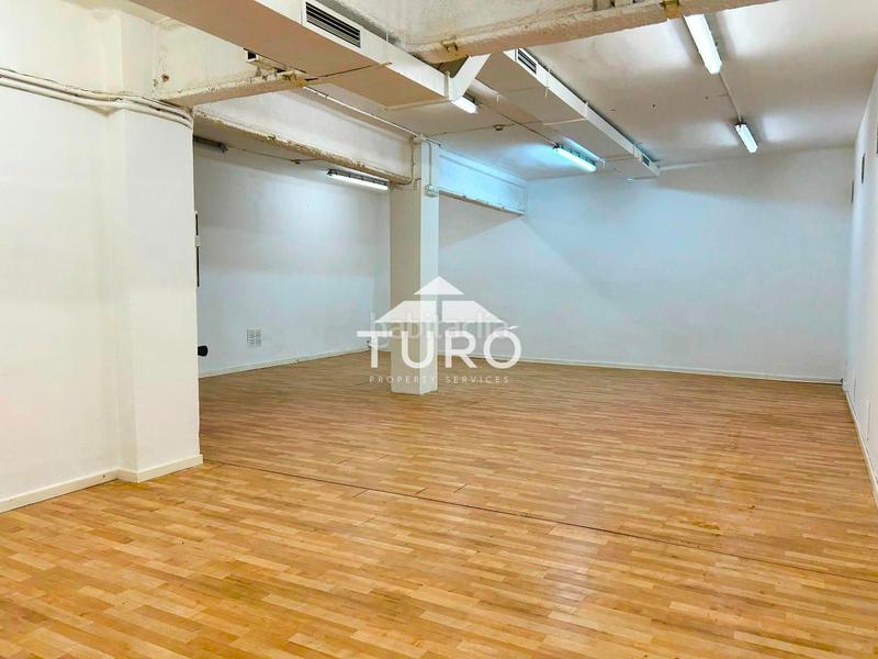 Foto 6c907258-c4c3-4e02-8c7c-23691b7542e2. Rent business premise in Guinardó Barcelona