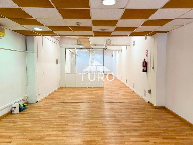 Foto 8fe51cae-9d8d-4bf9-8578-016b298ad050. Rent business premise in Guinardó Barcelona