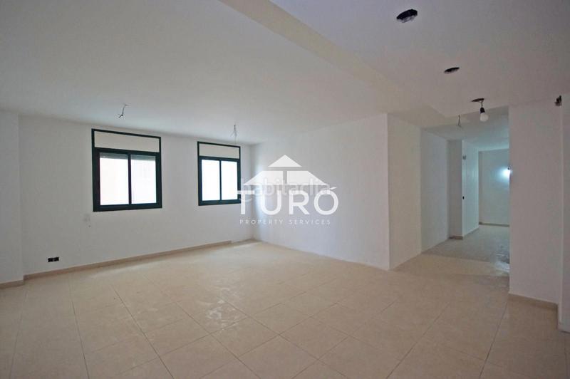 Foto 45e8d44c-ecb0-4adb-a7c4-9bd35079c478. Location local commercial dans Vallcarca - Penitents Barcelona