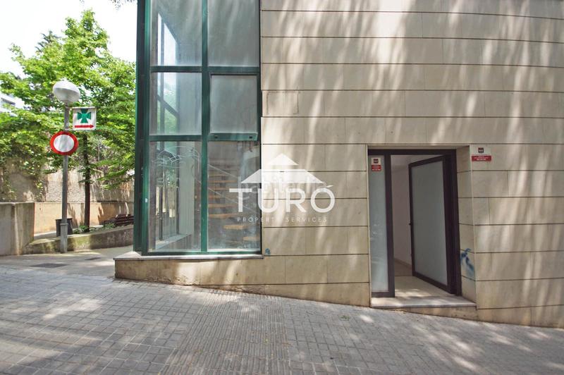 Foto c147a04d-b8fe-4446-a0fd-01d359f4d2a5. Location local commercial dans Vallcarca - Penitents Barcelona