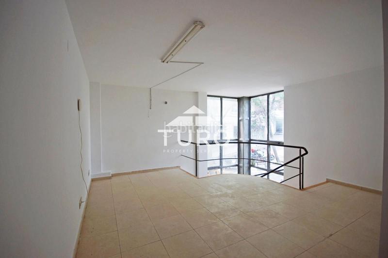 Foto e40a9cea-eaf6-42b3-981e-d0de62f5e76a. Location local commercial dans Vallcarca - Penitents Barcelona