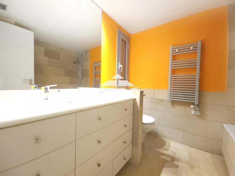 Foto 34cc51ee-515f-4162-869e-4c39f4bd1df0. Appartamento in Centre Sant Joan Despí