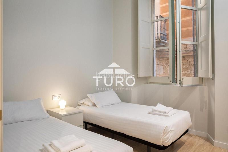 Foto 0ec8e39a-9e96-49ac-aeda-fa37d311ba95. Alquiler piso apartamento de 3 habitacions moderno en barri vell en Girona