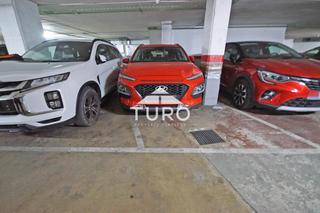 Car parking in Rosellón