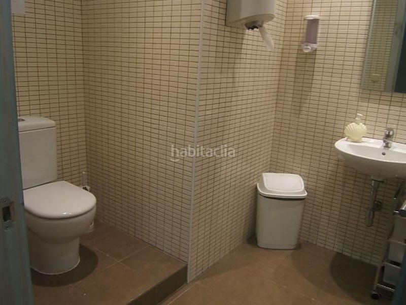 Foto 950332f4-4d15-4d50-84d6-ae74bfcdcf8f. Local comercial a Hostafrancs Barcelona