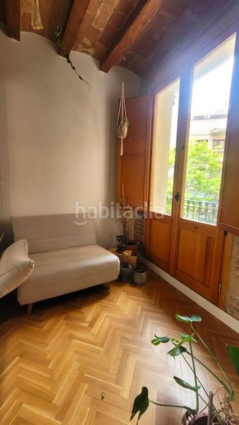 Foto 0dfe45cc-c83e-4090-a343-459027bf70d0. Pis a Raval Barcelona